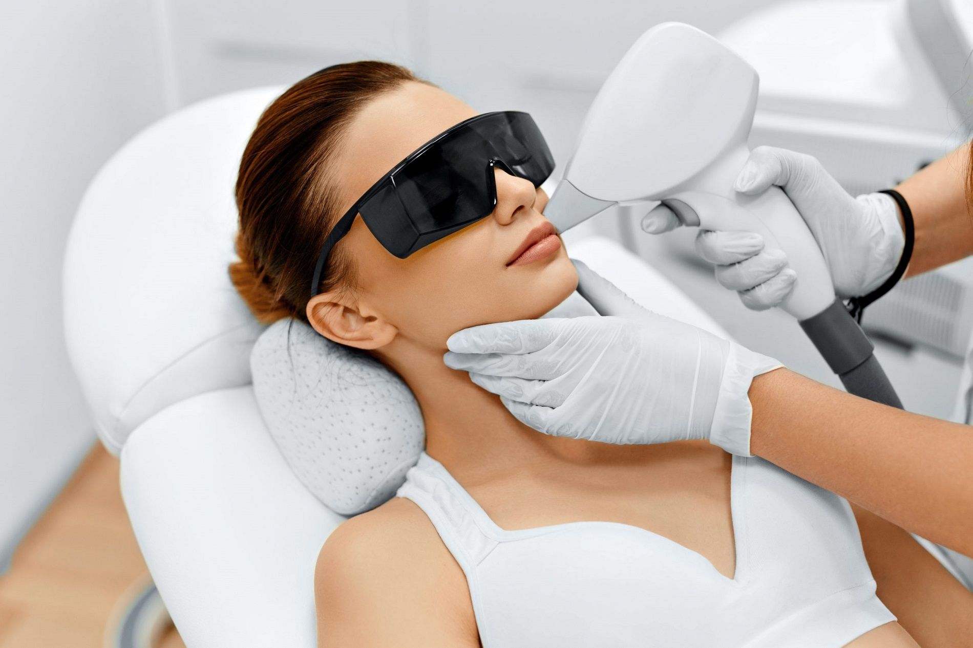 Rejuvenate Your Skin with FotoFacial AgeDelay: A Comprehensive Guide